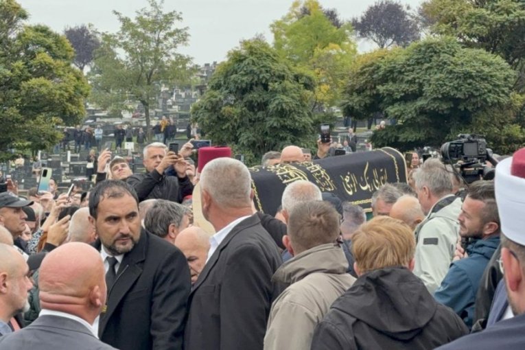 Halid Bešlić, sahrana