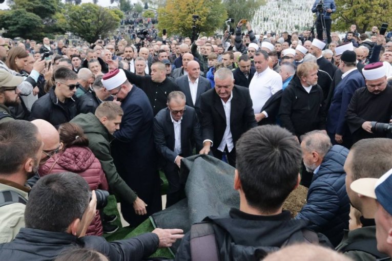 Halid Bešlić sahrana