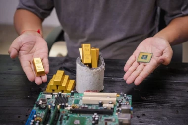 OVI STARI UREĐAJI KOJE SVAKA SRPSKA KUĆA IMA SADRŽE ZLATO OD 22 KARATA! Masovno ih bacamo čim se pokvare, a kriju pravo bogatstvo!