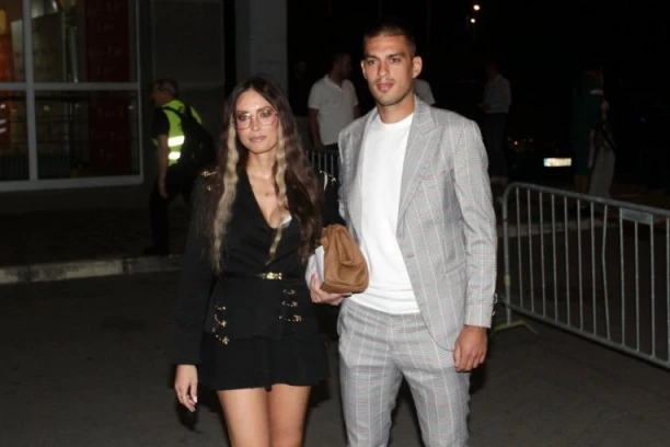 KAKO LI JE VUJADIN REAGOVAO? Mirka Vasiljević dobila poklon od nepoznate osobe, sve obelodanila na Instagramu! (VIDEO)