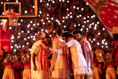 KO SKINE KRUNU, TAJ POSTAJE KRALJ! Zvezdo, neka opet sve ZAGRMI!