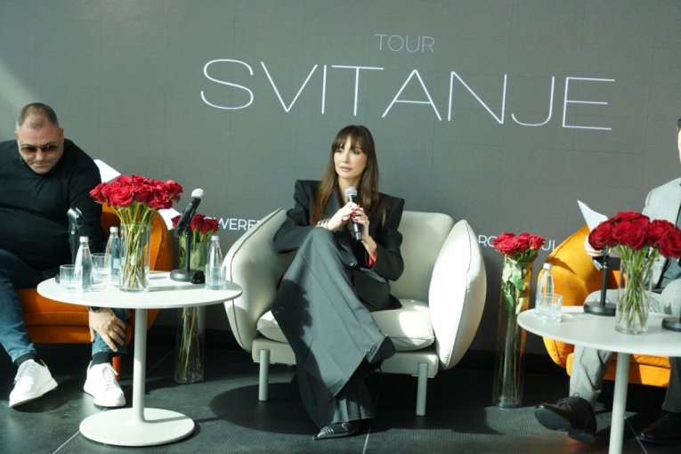 Emina Jahović u Sava centru