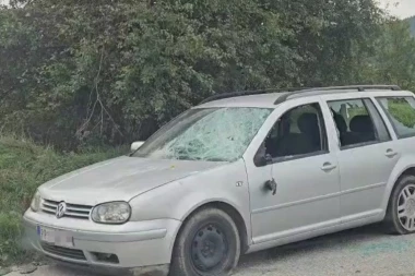 BIVŠA DEVOJKA MU IZ OSVETE DEMOLIRALA AUTOMOBIL! Stravičan slučaj u Prijepolju - LJUBAVNI JADI UZELI MAHA! (FOTO)