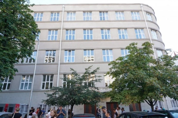 Većina učenika Pete beogradske gimnazije glasala za prekid blokade