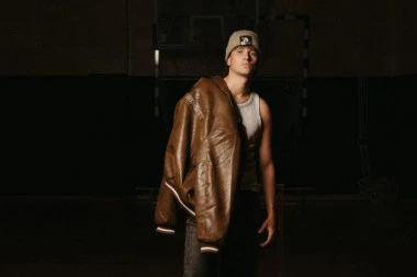 AKO STE RODITELJ TINEJDŽERKE, SIGURNO STE ČULI ZA NJEGA! Jakov Jozinović zaludeo ceo region, a u Srbiji nastao KOLAPS zbog njega! (VIDEO)