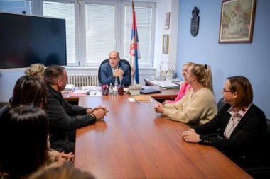 JOŠ DEVET ZDRAVSTVENIH RADNIKA IZ DIJASPORE VRAĆA SE U SRBIJU: "Zdravstvo je danas mnogo bolje nego 2008, kad smo odlazili!