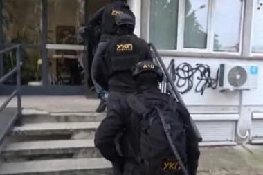 PUCNJAVA U BEOGRADU! Voždovac vrvi od policije! (VIDEO)