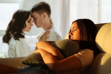 POŽELELA DA UMRE ZBOG PRELJUBE: Saznala strašnu istinu o SUPRUGU, pa se potpuno slomila!