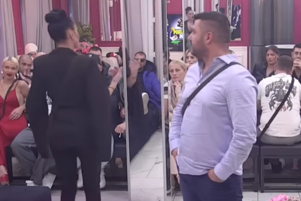 OVAKVU DRAMU NISTE GLEDALI U RIJALITIJU PRE! Maja Marinković totalno van kontrole zbog afere sa Asminom, hitno zaustavljen program na Pinku!