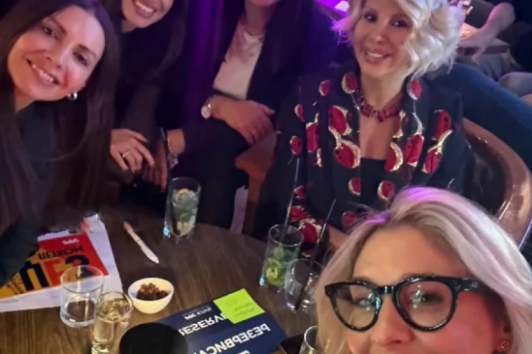 Kristina Radenković i Dragana Kosjerina u provodu