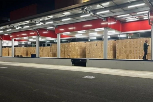 ZAPLENJENO 14 MILIONA CIGARETA! Uhapšen krijumčar! (FOTO)