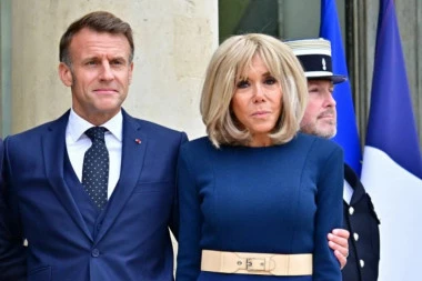 PROMENILA POL, PA SE UDALA ZA EMANUELA? Ćerka Brižit Makron otkrila pravu istinu o njenom stanju