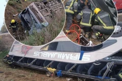 VOZAČ AUTOBUSA SMRTI PUŠTEN IZ PRITVORA! U nesreći kod Sremske Mitrovice stradalo troje ljudi, na desetine povređeno!