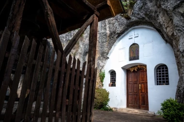 SKRIVENI DRAGULJ SRBIJE: U ovoj crkvi nalazi se jedinstvena freska Isusa na svetu - ljudi se iznenade kada je vide!