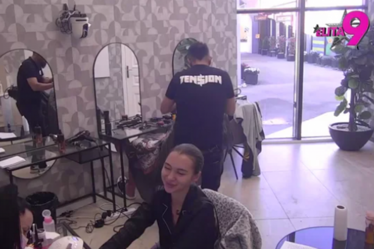 Janjuš besni na Saru