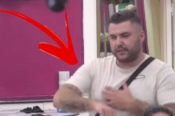 ALIBABI POPUSTILE KOČNICE, POČEO DA ŠAMARA PRED KAMERAMA! Bujne grudi takmičarke pomutile pamet, ZABALAVIO NA GOLEME DINJE! (GALERIJA)