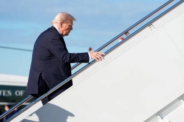 TRAMP NA NIŠANU LOVACA: FBI istražuje misterioznu osmatračnicu u blizini aerodroma u Floridi - sprečen novi atentat (VIDEO)