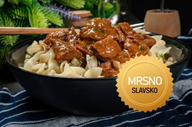 STARINSKI RECEPT ZA SAVRŠEN TELEĆI PERKELT IZ BAKINE KUHINJE: Jelo koje je mirisalo na praznike i slavlja