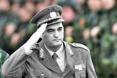 KOMEMORACIJA POVODOM SMRTI NEBOJŠE PAVKOVIĆA U DOMU VOJSKE SRBIJE! Danas se Srbija oprašta od generala!