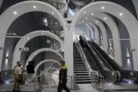 TEHERAN OTVORIO NOVU METRO STANICU: Zaprepastićete se kada vidite motive koji su postavljeni u hodnicima i peronima (VIDEO)