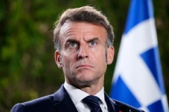 MAKRON SAZVAO HITAN SASTANAK: Najvažniji ljudi u zemlji za istim stolom, zbog ove dve teme predsednik noćas NIJE SPAVAO