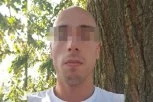 OVO JE MONSTRUM IZ OBRENOVCA! Krvnički tukao ženu, zario joj nož u vrat, pa pobegao! POLICIJA NA NOGAMA!