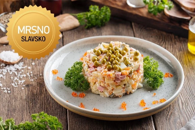 SAVRŠENA SLAVSKA SALATA SPREMNA ZA 10 MINUTA: Kremasti delikates koji je zasenio čak i čuvenu rusku