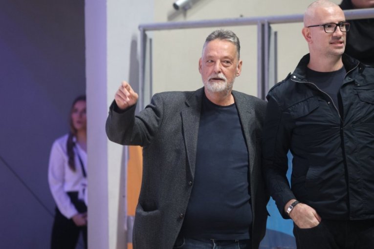 Rođendanska proslava SNS