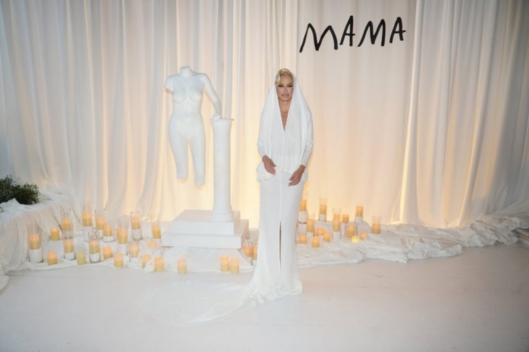 Nataša Bekvalac album Mama