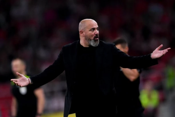 MOĆAN ODGOVOR DEJANA STANKOVIĆA! Srbin zapušio usta novinarima na pres-konferenciji!