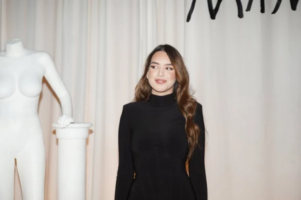 PORUKA HANE IKODINOVIĆ KIDA DUŠU NA KOMADE! Cela Srbija plače zbog OVOG snimka! (VIDEO)