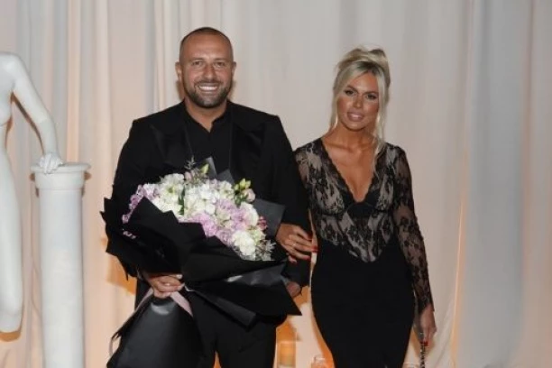 DADO POLUMENTA SAZNAO ZA POL BEBE: Supruga Ivona otkrila da li nosi DEVOJČICU ilI DEČAKA!