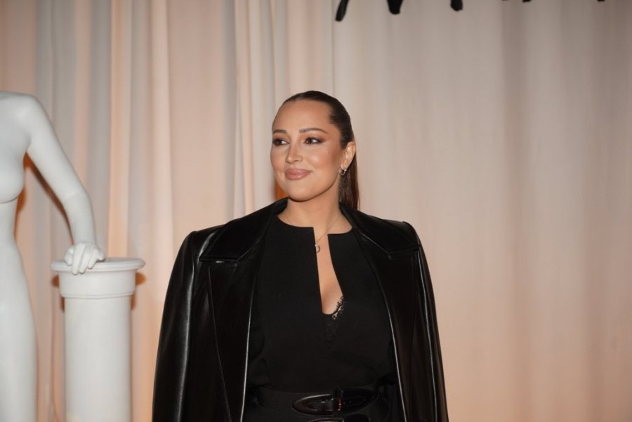 JANA TODOROVIĆ OBRISALA POD KIJOM KOCKAR: Pevačica uputila BRUTALNU PORUKU, pa se obratila Katarini Živković! (VIDEO)