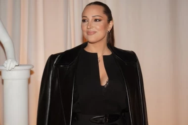 PRIJU OPTUŽILI DA PELJEŠI NAROD! Zbog cene za nastup u Zagrebu izbio HAOS!