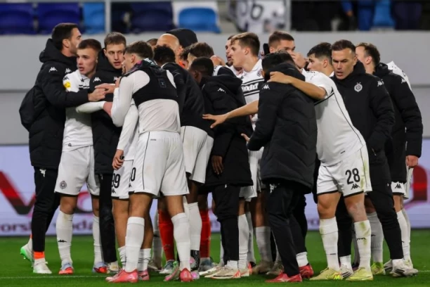 (POZNATI SASTAVI) CRNO-BELI NA VELIKOM TESTU: Partizan protiv Napretka za opstanak na ČELU tabele!