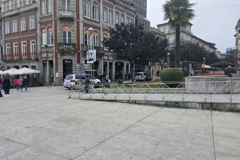 SPORTISSIMO U BRAGI! Opsadno stanje zbog Zvezde, POLICIJA NA SVAKOM ĆOŠKU (VIDEO)