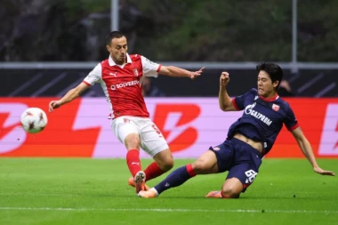 DEBAKL ZVEZDE U BRAGI: Crveno-beli sve dalje od evropskog proleća - OVO MORA MNOGO BOLJE! (VIDEO)