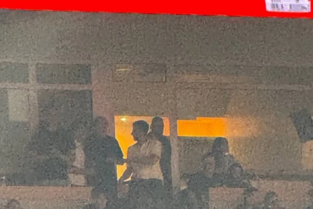 POGLEDAJTE KAKO ĐOKOVIĆ NAVIJA ZA ZVEZDU: Ovako se nije nervirao ni u finalu Vimbldona! (VIDEO)