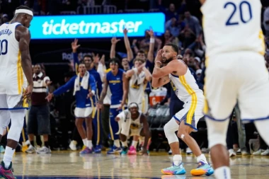 OVAKO JE NESTVARNI KARI ODUZEO JOKIĆU POBEDU! Ovakov koš se ne viđa često (VIDEO)