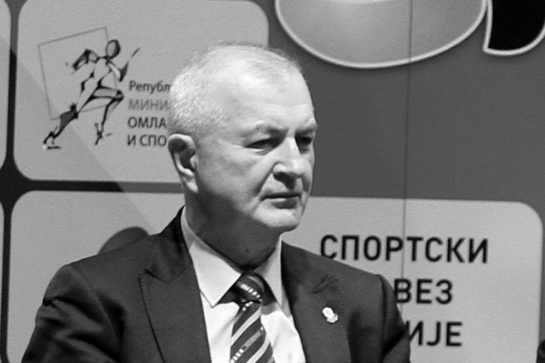 Velizar Đerić preminuo