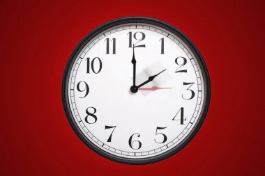 POMERANJE SATA U NEDELJU! Spavaćemo više! Evo kada se tačno vraćaju kazaljke!