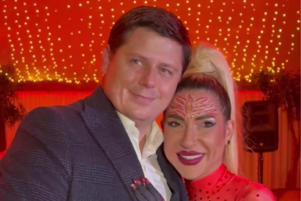 ŠOK! Procurile prepiske Jovane Jeremić i bivšeg muža: Ti imaš problem! (FOTO)