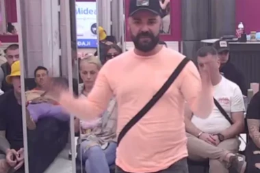 TRANSFER BLAMA! Luka Vujović pre ulaska u "Elitu" otvarao SAM SEBI fan-stranice, MUK u Beloj kući!