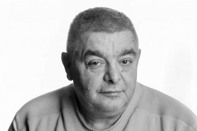 Nebojša Čolić preminuo