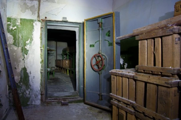 SPREMA SE NOVI RAT U EVROPI? Ulažu milijarde evra za obnovu bunkera i atomskih skloništa - svako dobija svoje mesto ispod zemlje!