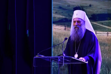 “SRBI I RUSI ŽIVE SKLADNO KROZ ISTORIJU, A TAKO ĆE BITI I UBUDUĆE”: Jasna poruka patrijarha Porfirija sa osnivačke skupštine Ruskog istorijskog društva u Srbiji