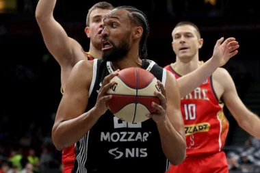UŽAS ZA PARKERA I PARTIZAN: Pogledajte kako se povredio važan igrač crno-belih (VIDEO)