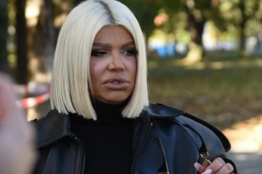 INCIDENT U "ZVEZDAMA GRANDA": Dara Bubamara srušila scenografiju, udarila KOLEGU! HAOS!