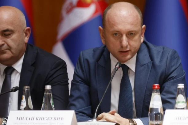 KNEŽEVIĆ POZVAO MILATOVIĆA DA POSETI MEŠTANE BOTUNA: "Prvi put kad udare na jednog Zećanina napuštam vlast, hoćeš li i ti da uradiš isto?"