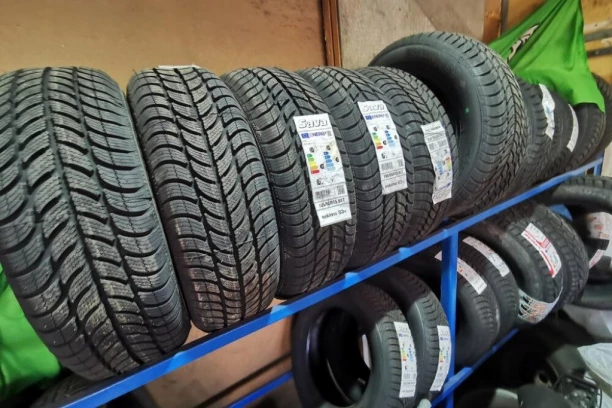 UPOZORENJ! OVE GUME ZA FORD SU POVUČENE SA TRŽIŠTA: Hitno ih zamenite! (FOTO)